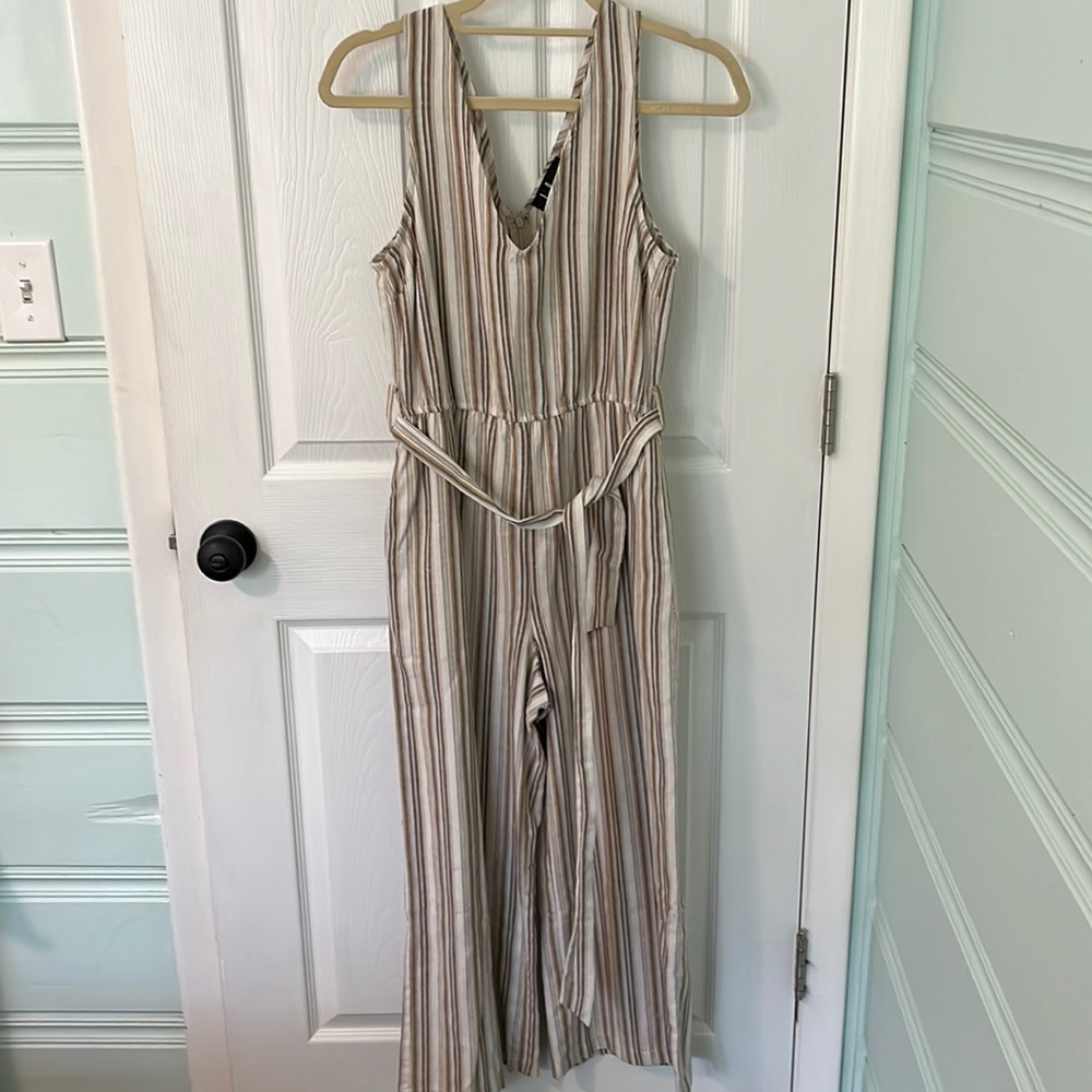 Lulus jumpsuit